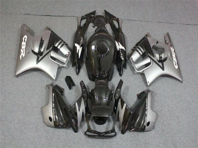 Honda CBR 600 F3 95-98 VollVerkleidungen & Plastik - Schwarz Honda CBR 600 F3 95-98 VollVerkleidungen & Plastik - Schwarz