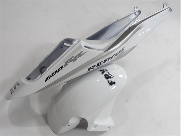 Honda CBR 600 RR 03-04 Verkleidungen - Silver Weiß Schwarz Repsol Honda CBR 600 RR 03-04 Verkleidungen - Silver Weiß Schwarz Repsol