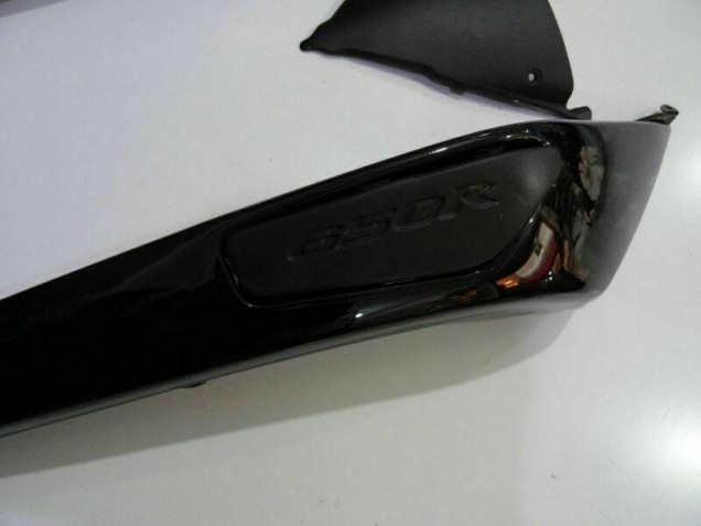Kawasaki EX650 09-11 Verkleidungen - Schwarz