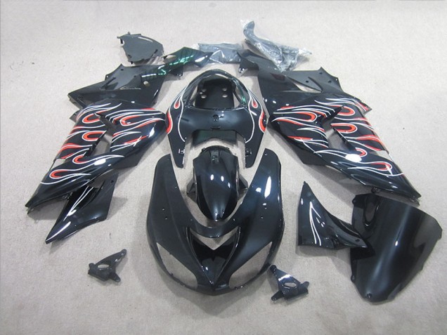 Kawasaki ZX10R 06-07 Verkleidungen - Schwarz Weiß Rot Flamme Kawasaki ZX10R 06-07 Verkleidungen - Schwarz Weiß Rot Flamme