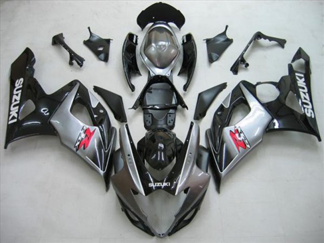 Suzuki GSXR 1000 K5 05-06 Verkleidungen - Schwarz Silber Grau Suzuki GSXR 1000 K5 05-06 Verkleidungen - Schwarz Silber Grau